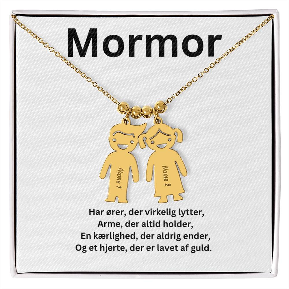 En kærlighedserklæring til mormor- Hver charm bærer et unikt navn, der symboliserer vores uendelige kærlighed til dig.