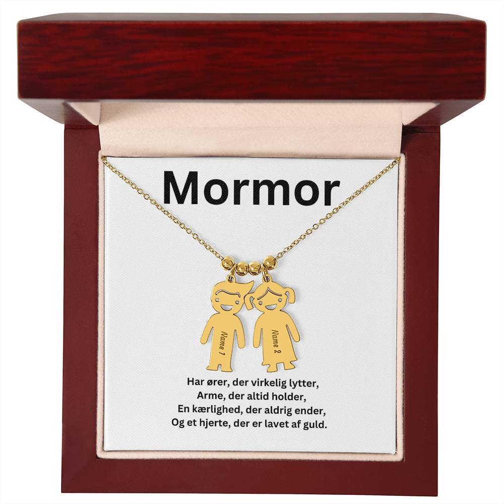 En kærlighedserklæring til mormor- Hver charm bærer et unikt navn, der symboliserer vores uendelige kærlighed til dig.